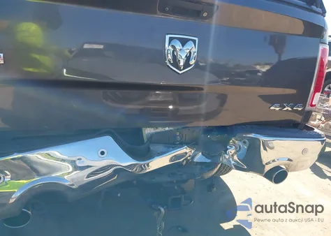 2017 Ram 1500 Laramie z USA, uszkodzony, nr VIN 1C6RR7NM1HS872955